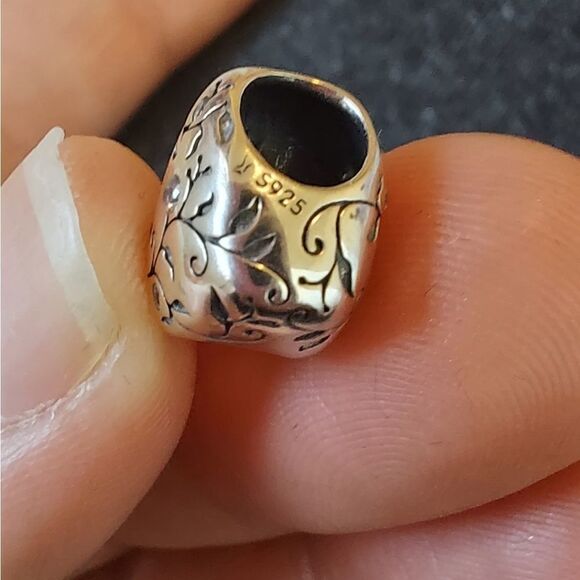 925 Sterling Silver Heart Charm - Picture 5 of 6